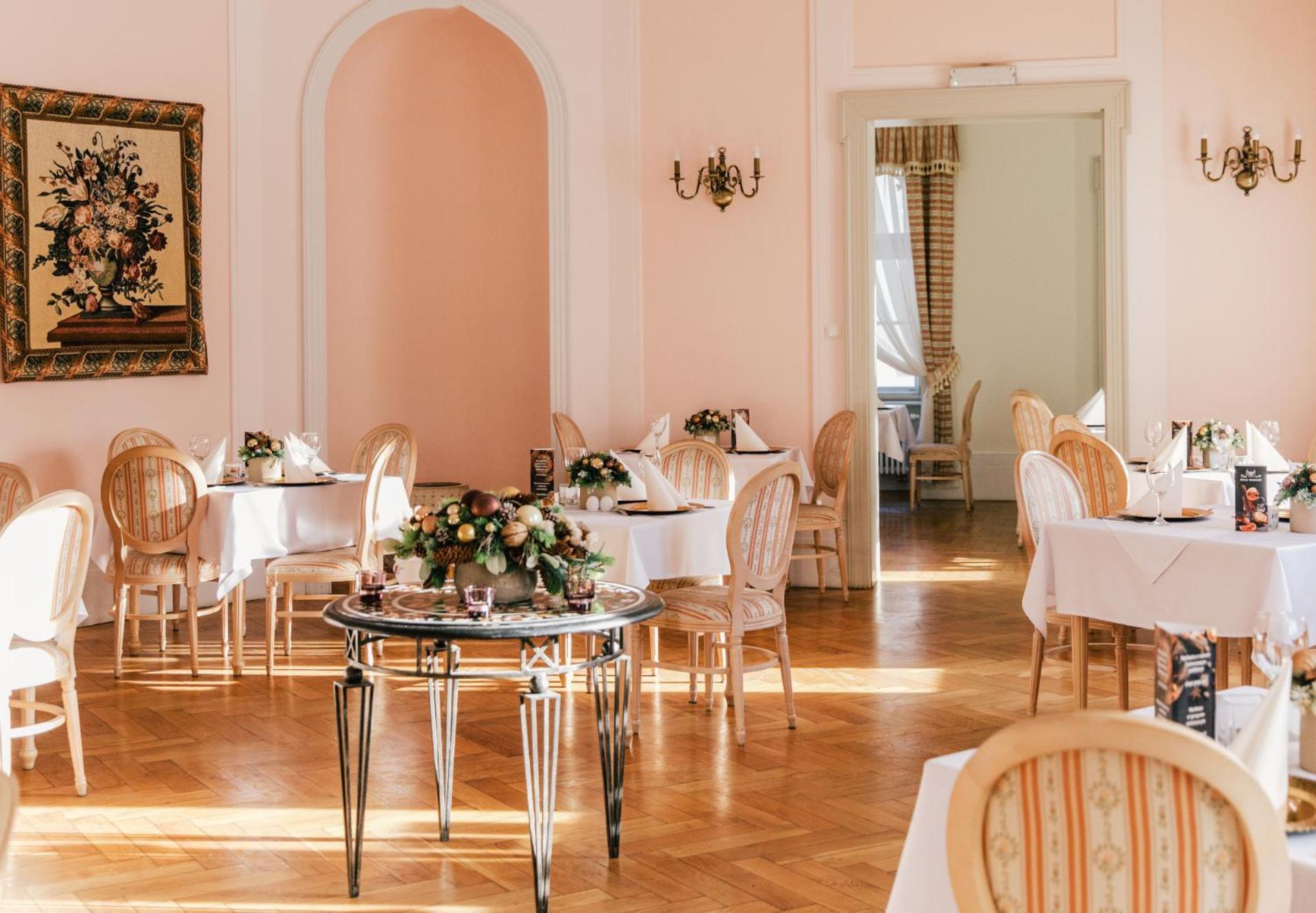 Palac Wojanow Экстерьер фото